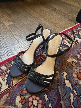 Badgley Mischka Black Strappy Jewel Evening Heels